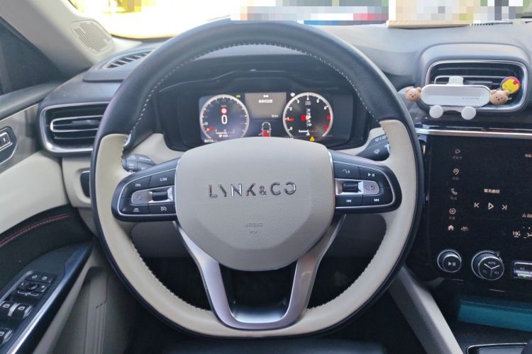 Used Lynk & Co 02 2018 1.5T DCT Two-Wheel Drive Zhaopu Version China V Standard Steering Wheel