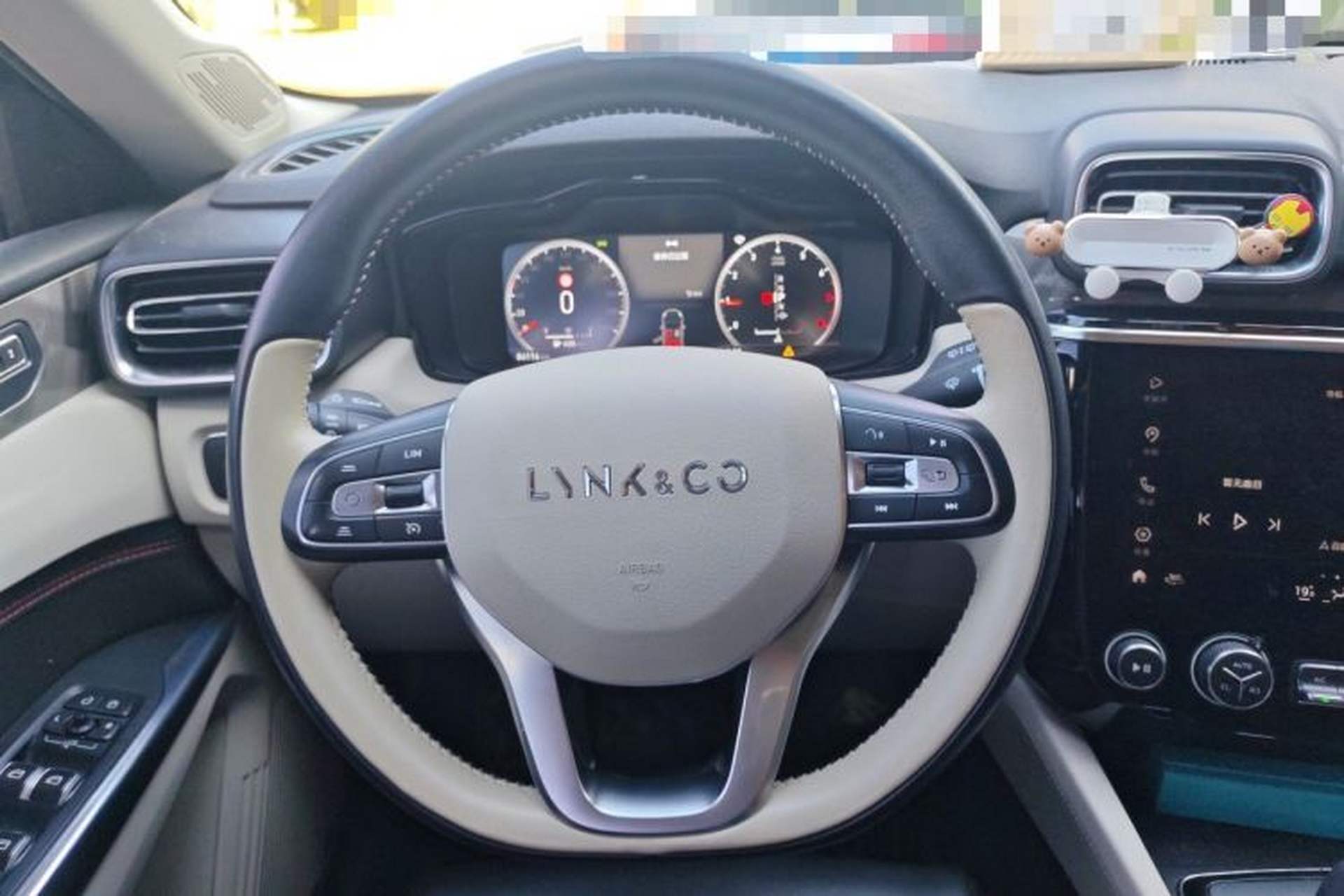 Used Lynk & Co 02 2018 1.5T DCT Two-Wheel Drive Zhaopu Version China V Standard Steering Wheel