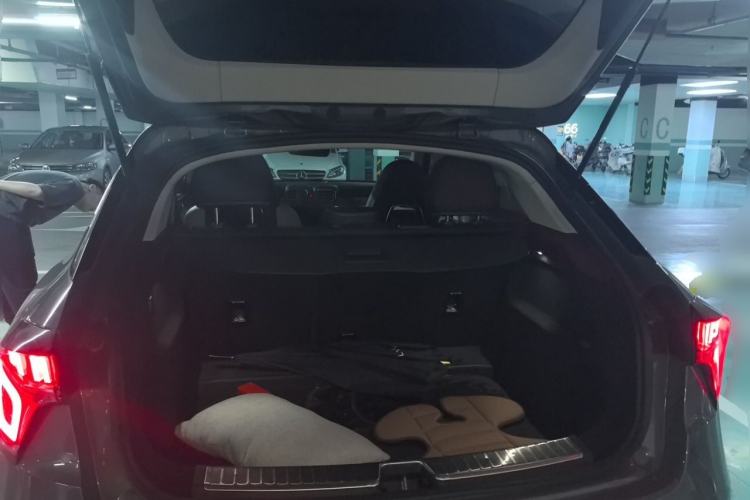 Used Lynk & Co 02 2018 1.5T DCT Two-Wheel Drive Zhaopu Version China V Standard Trunk