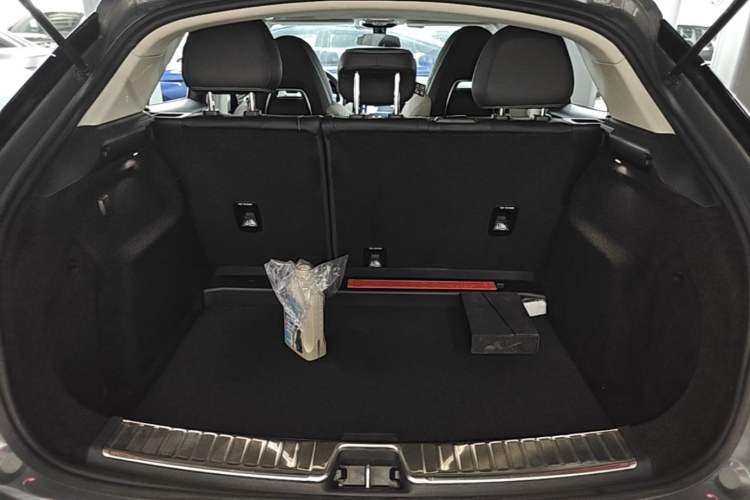 Used Lynk & Co 02 2018 1.5T DCT Two-Wheel Drive Zhaoban China V Standard Trunk