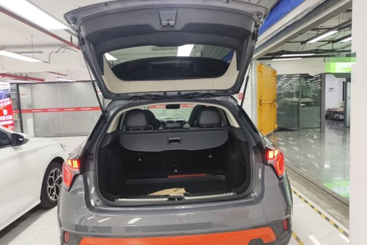 Used Lynk & Co 02 2018 1.5T DCT Two-Wheel Drive Zhaopu Version China V Standard Trunk