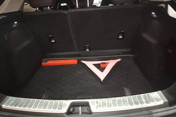 Used Lynk & Co 02 2018 1.5T DCT Two-Wheel Drive Pro Version China V Emission Standard Trunk