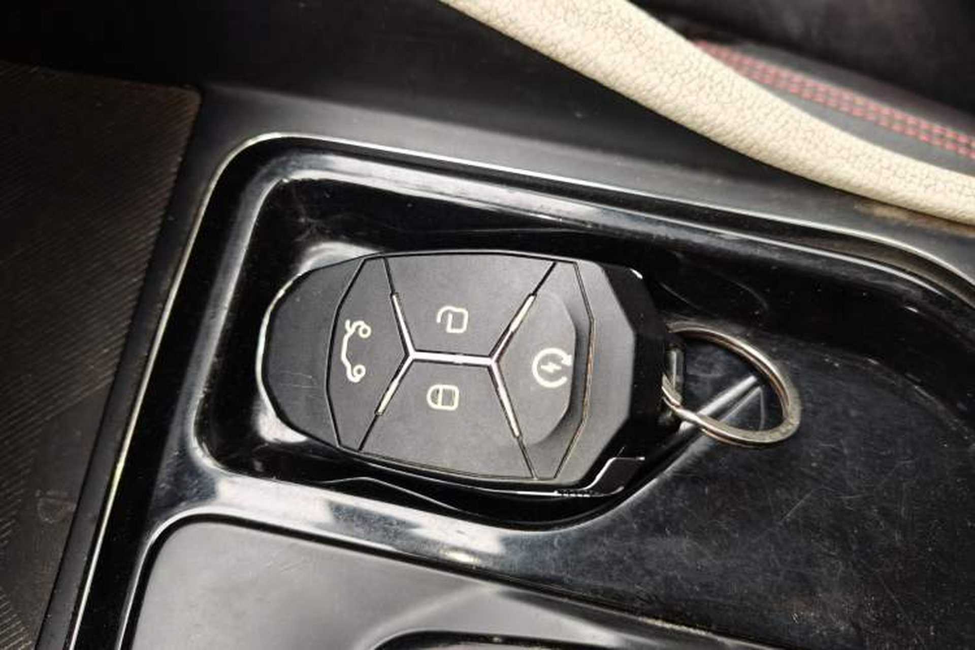 Used Lynk & Co 02 2018 1.5T DCT Two-Wheel Drive Zhaopu Version China V Standard Vehicle Key