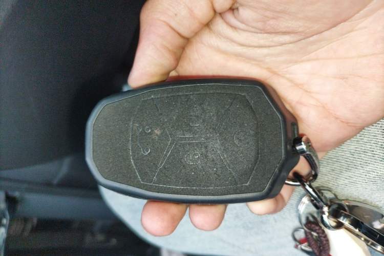 Used Lynk & Co 02 2018 1.5T DCT Two-Wheel Drive Pro Version China V Emission Standard Vehicle Key