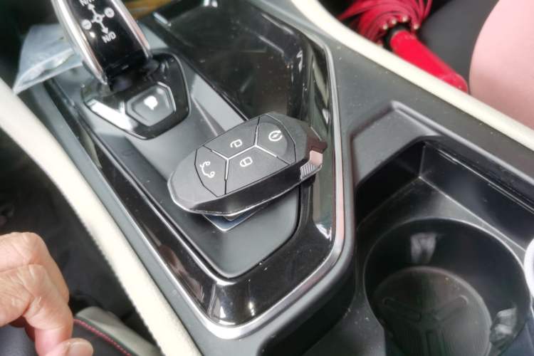 Used Lynk & Co 02 2018 1.5T DCT Two-Wheel Drive Zhaoban China V Standard Vehicle Key