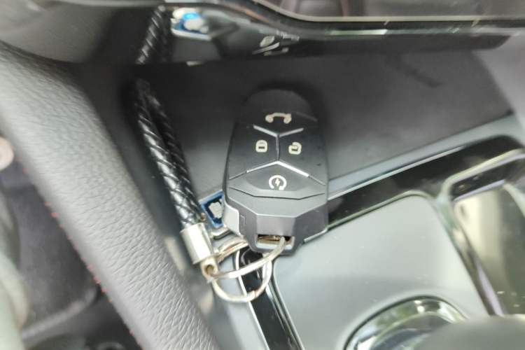 Used Lynk & Co 02 2018 2.0T Automatic Two-Wheel Drive Pro Edition China VI Standard Vehicle Key