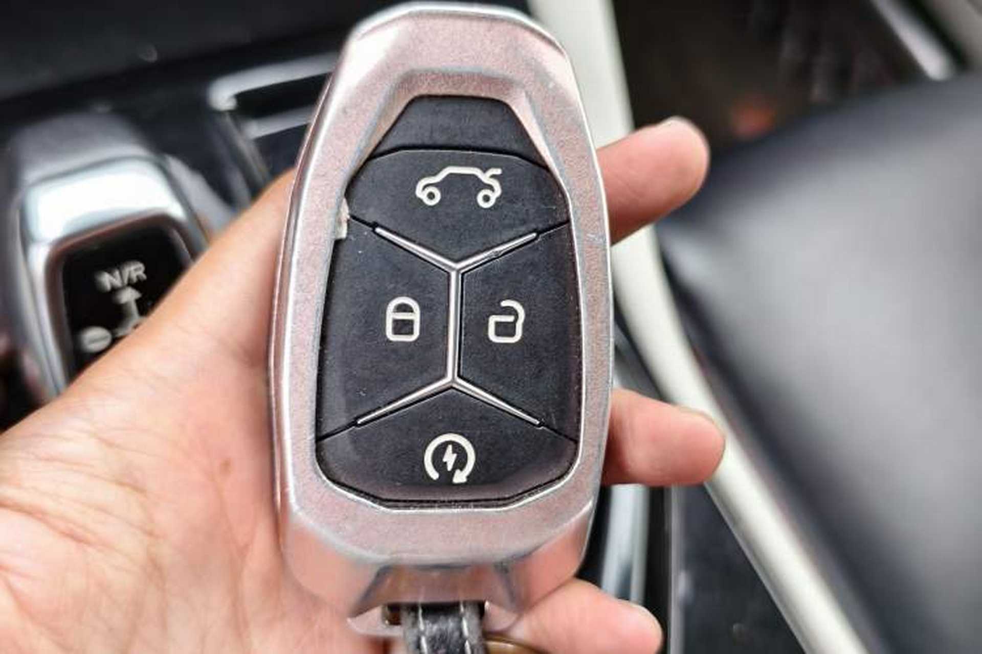 Used Lynk & Co 02 2018 1.5T DCT Two-Wheel Drive Zhaopu Version China V Standard Vehicle Key