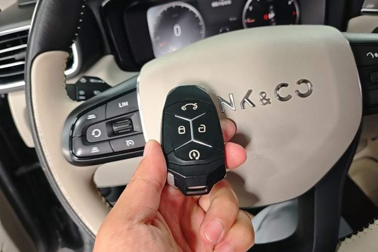 Used Lynk & Co 02 2018 1.5T DCT Two-Wheel Drive Zhaoban China V Standard Vehicle Key