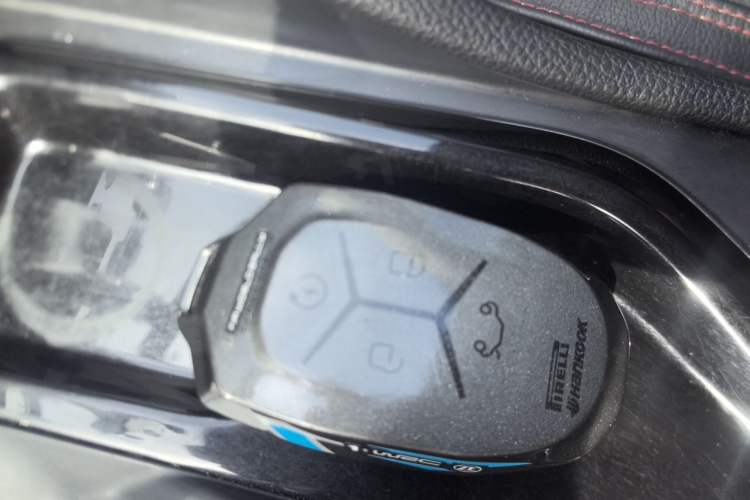 Used Lynk & Co 02 2018 1.5T DCT Two-Wheel Drive Pro Version China V Emission Standard Vehicle Key