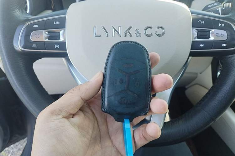 Used Lynk & Co 02 2018 1.5T DCT Two-Wheel Drive Zhaopu Version China V Standard Vehicle Key