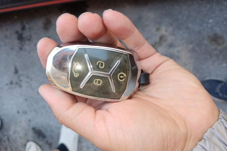 Used Lynk & Co 02 2018 1.5T DCT Two-Wheel Drive Zhaopu Version China V Standard Vehicle Key