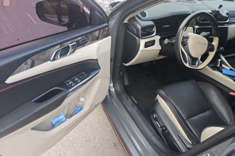 Used Lynk & Co 02 2018 1.5T DCT Two-Wheel Drive Zhaopu Version China V Standard Driver Seat