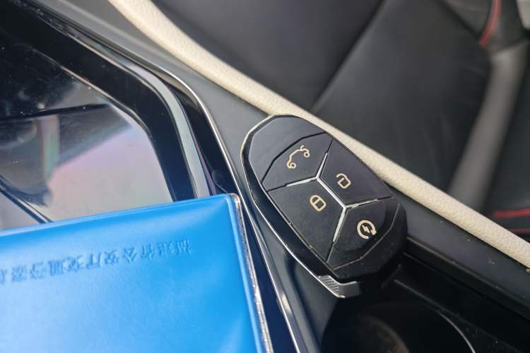Used Lynk & Co 02 2018 1.5T DCT Two-Wheel Drive Zhaopu Version China V Standard Vehicle Key