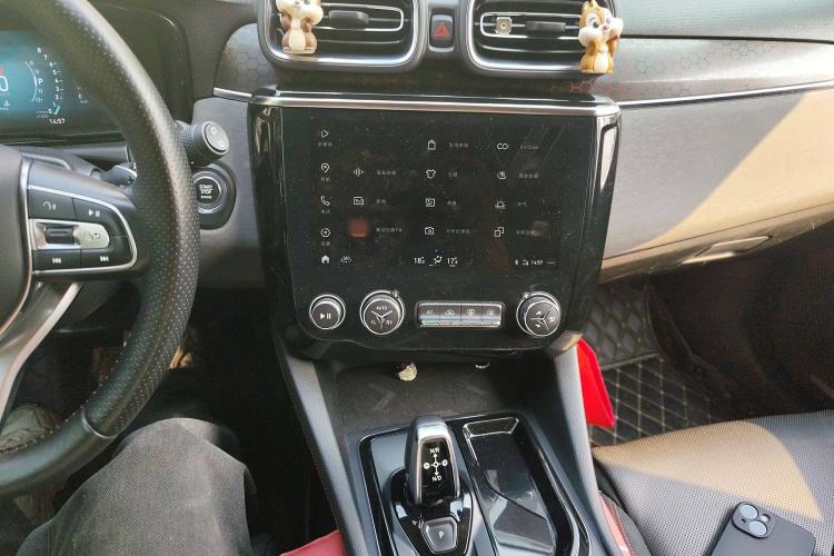 Used Lynk & Co 02 2018 1.5T DCT Two-Wheel Drive Pro Version China V Emission Standard Audio And AC Panel
