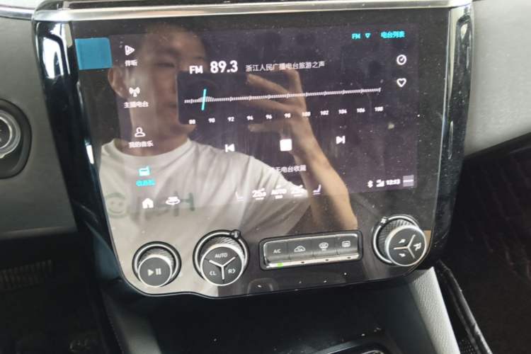 Used Lynk & Co 02 2018 1.5T DCT Two-Wheel Drive Pro Version China V Emission Standard Audio And AC Panel