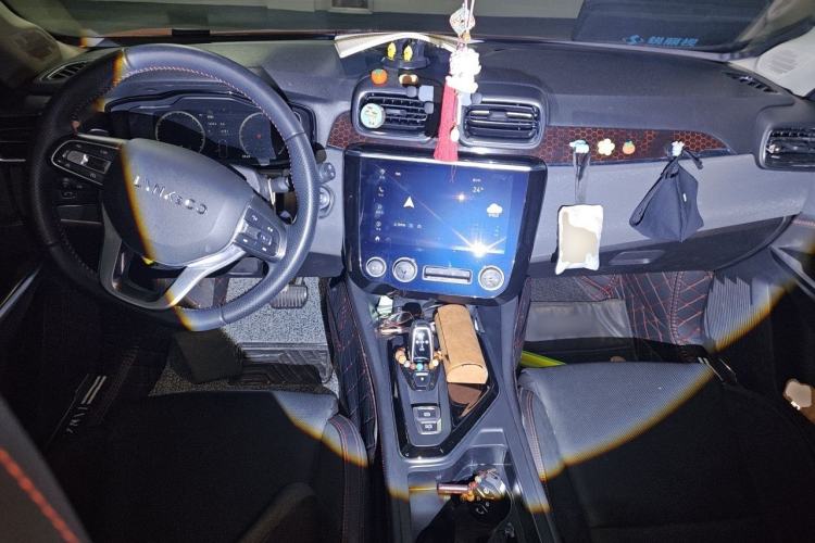Used Lynk & Co 02 2018 1.5T DCT Two-Wheel Drive Pro Version China V Emission Standard Center Console