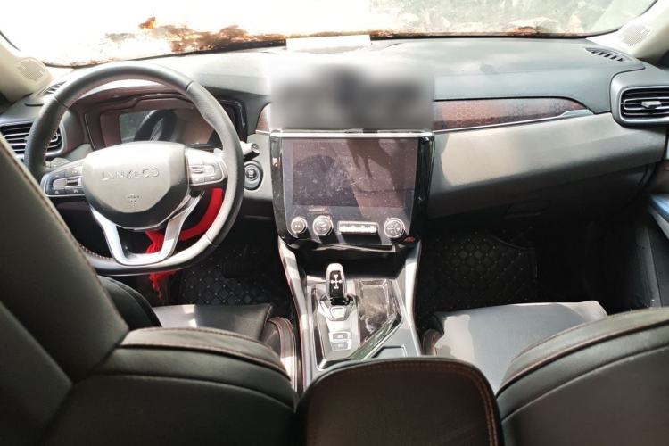 Used Lynk & Co 02 2018 1.5T DCT Two-Wheel Drive Pro Version China V Emission Standard Center Console