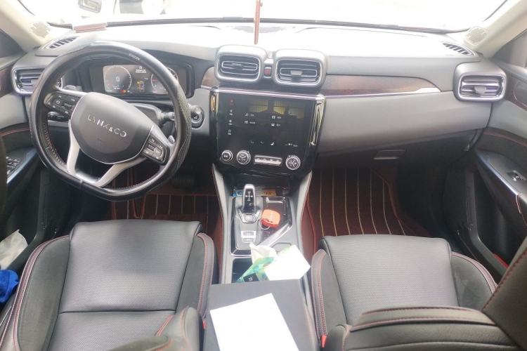 Used Lynk & Co 02 2018 1.5T DCT Two-Wheel Drive Zhaoban China V Standard Center Console