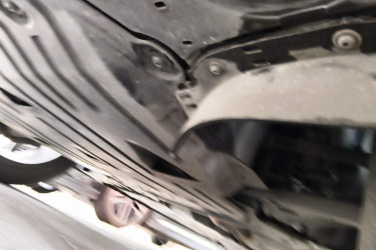 Used Lynk & Co 02 2018 1.5T DCT Two-Wheel Drive Pro Version China V Emission Standard Chassis Front Left