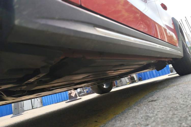 Used Lynk & Co 02 2018 1.5T DCT Two-Wheel Drive Pro Version China V Emission Standard Chassis Front Left