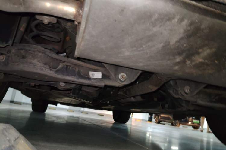 Used Lynk & Co 02 2018 1.5T DCT Two-Wheel Drive Pro Version China V Emission Standard Chassis Rear Left