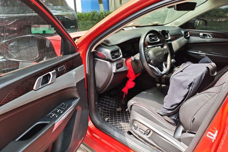 Used Lynk & Co 02 2018 1.5T DCT Two-Wheel Drive Pro Version China V Emission Standard Driver Seat