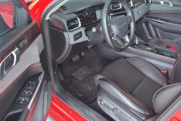 Used Lynk & Co 02 2018 2.0T Automatic Two-Wheel Drive Pro Edition China VI Standard Driver Seat