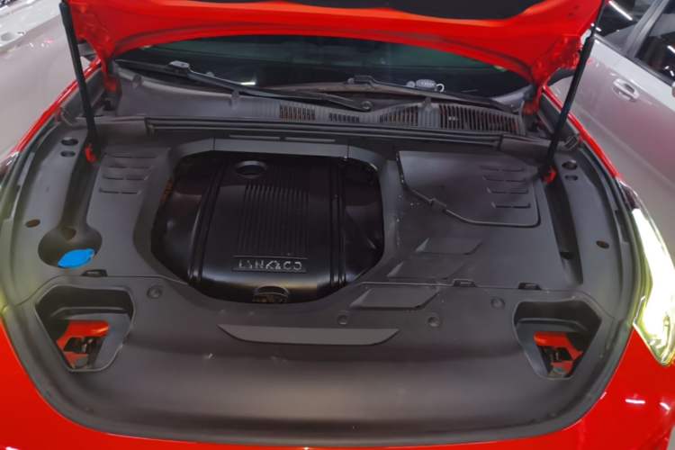 Used Lynk & Co 02 2018 1.5T DCT Two-Wheel Drive Pro Version China V Emission Standard Engine Bay