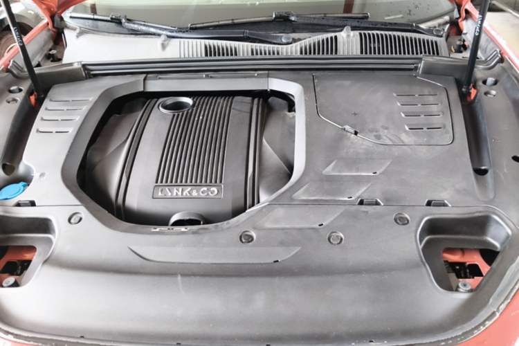 Used Lynk & Co 02 2018 1.5T DCT Two-Wheel Drive Pro Version China V Emission Standard Engine Bay