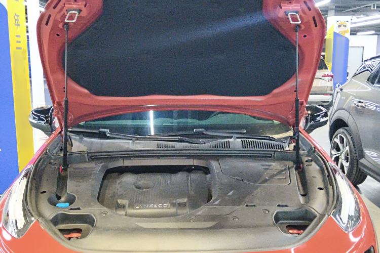Used Lynk & Co 02 2018 2.0T DCT 4x4 Sport Pro Edition China V Standard Engine Bay
