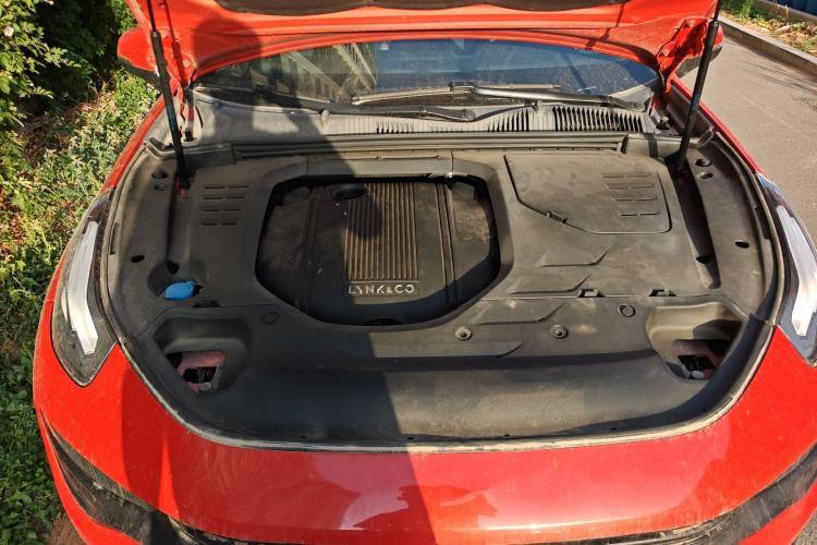Used Lynk & Co 02 2018 1.5T DCT Two-Wheel Drive Zhaoban China V Standard Engine Bay
