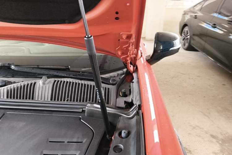 Used Lynk & Co 02 2018 1.5T DCT Two-Wheel Drive Pro Version China V Emission Standard Engine Bay Left