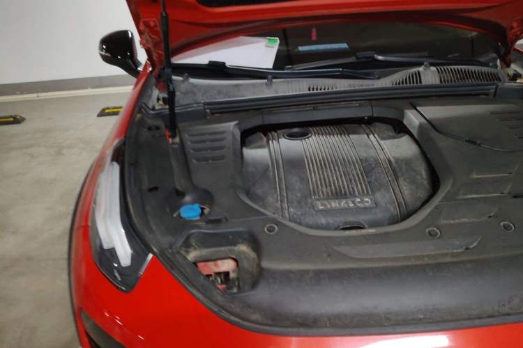 Used Lynk & Co 02 2018 1.5T DCT Two-Wheel Drive Pro Version China V Emission Standard Engine Bay Right