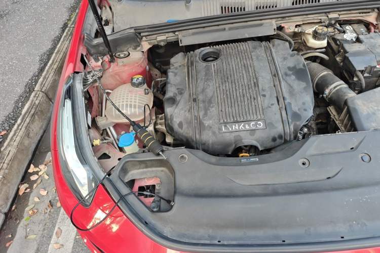 Used Lynk & Co 02 2018 1.5T DCT Two-Wheel Drive Sporty Version China V Standard Engine Bay Right
