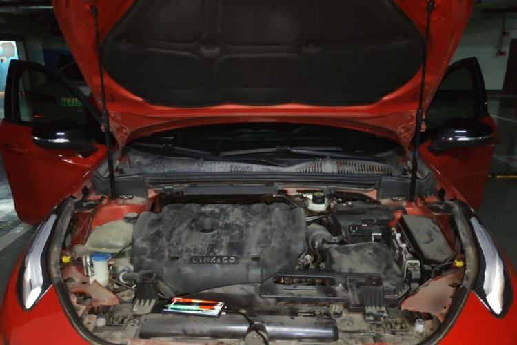 Used Lynk & Co 02 2018 2.0T DCT 4x4 Sport Pro Edition China V Standard Engine Bay