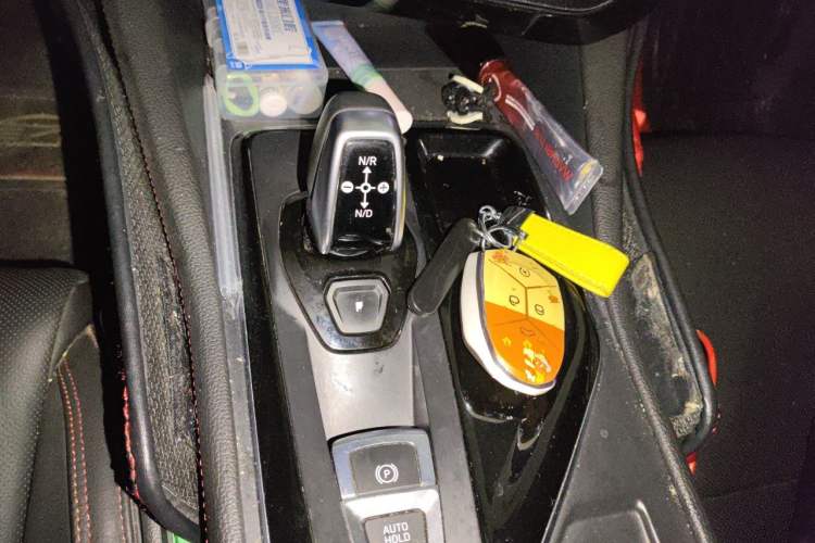 Used Lynk & Co 02 2018 1.5T DCT Two-Wheel Drive Pro Version China V Emission Standard Gear Lever