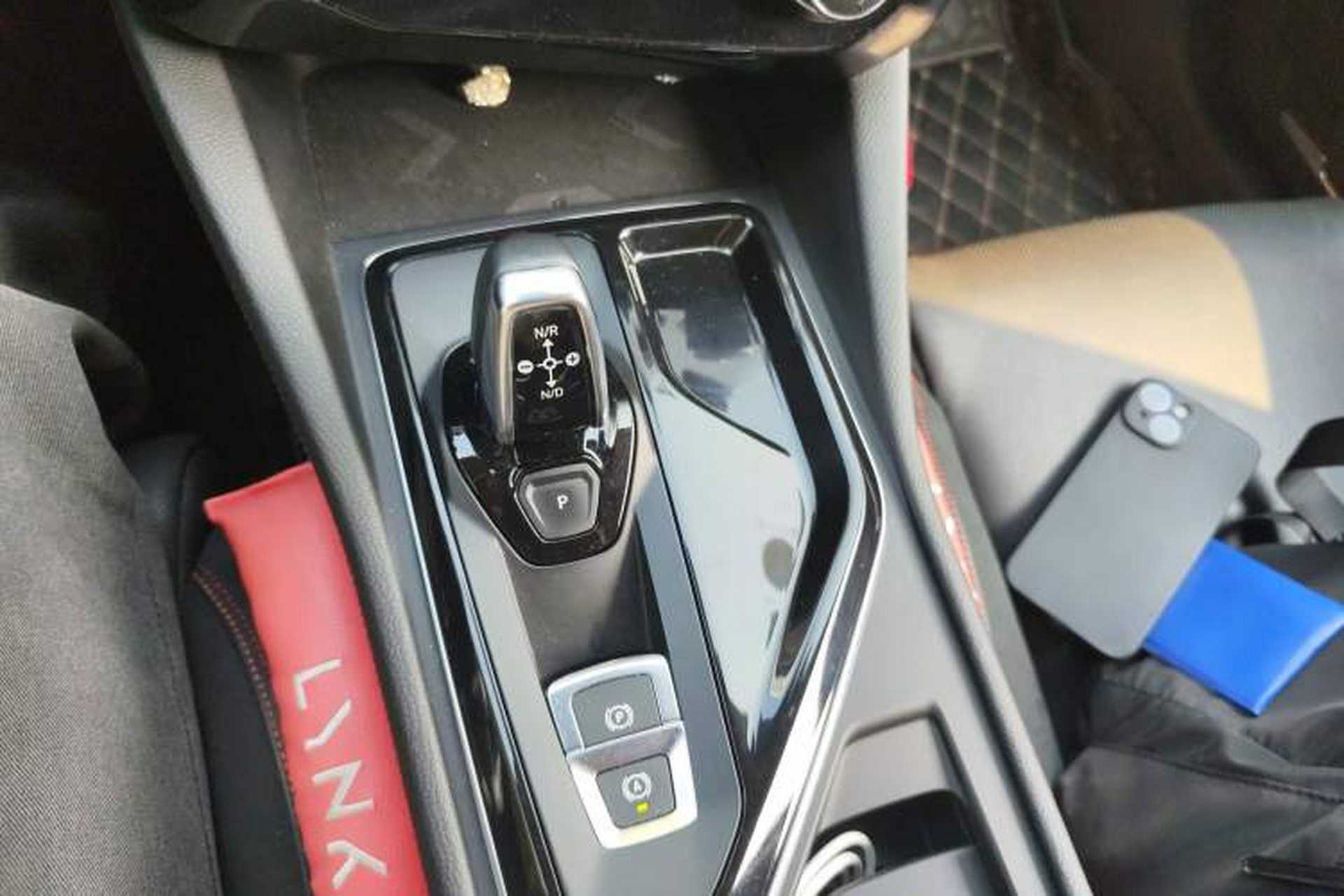 Used Lynk & Co 02 2018 1.5T DCT Two-Wheel Drive Pro Version China V Emission Standard Gear Lever