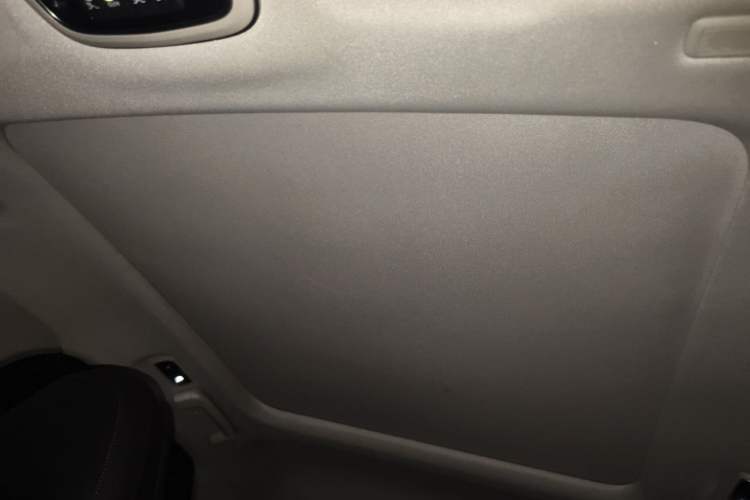 Used Lynk & Co 02 2018 1.5T DCT Two-Wheel Drive Pro Version China V Emission Standard Headliner