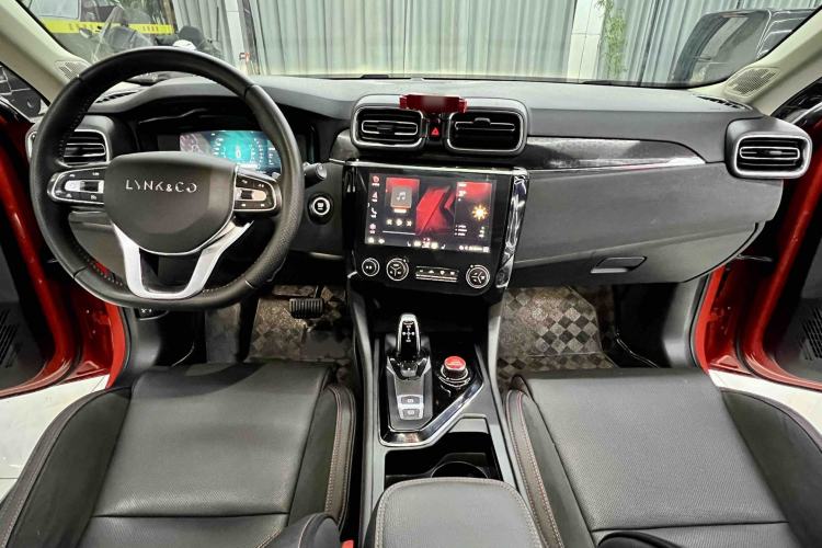 Used Lynk & Co 02 2018 2.0T DCT 4x4 Sport Pro Edition China V Standard Interior 1