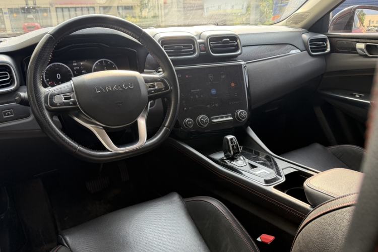 Used Lynk & Co 02 2018 1.5T DCT Two-Wheel Drive Pro Version China V Emission Standard Interior 4