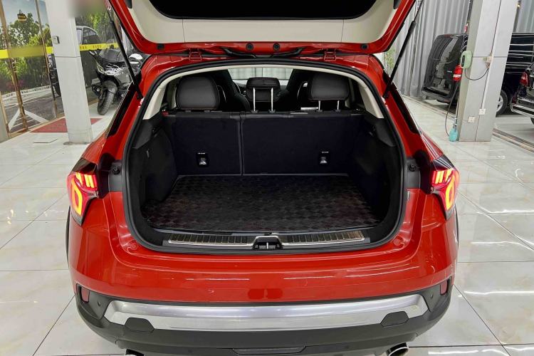 Used Lynk & Co 02 2018 2.0T DCT 4x4 Sport Pro Edition China V Standard Interior 7