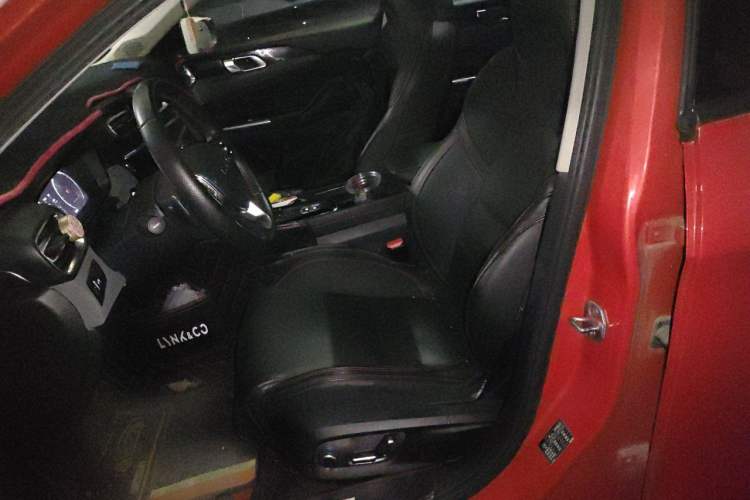 Used Lynk & Co 02 2018 1.5T DCT Two-Wheel Drive Pro Version China V Emission Standard Left Front Seat