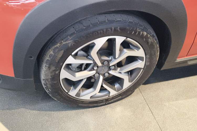 Used Lynk & Co 02 2018 2.0T DCT 4x4 Sport Pro Edition China V Standard Left Front Wheel Hub