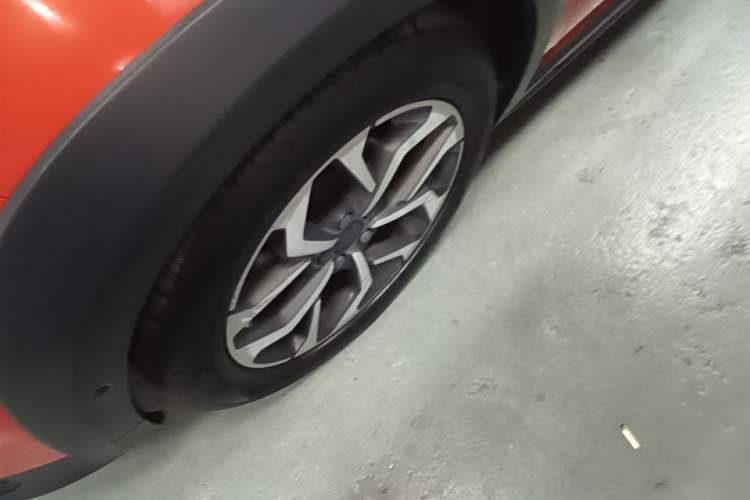 Used Lynk & Co 02 2018 1.5T DCT Two-Wheel Drive Pro Version China V Emission Standard Left Front Wheel Hub