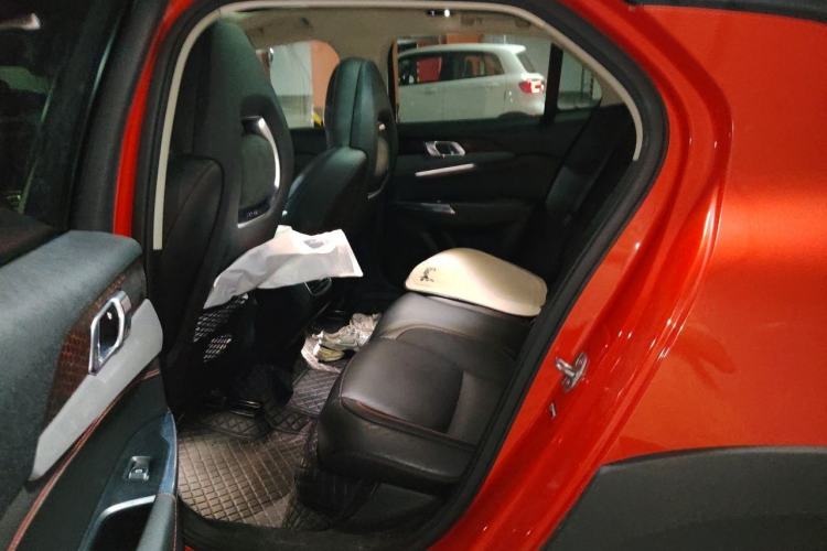 Used Lynk & Co 02 2018 1.5T DCT Two-Wheel Drive Pro Version China V Emission Standard Left Rear Seat