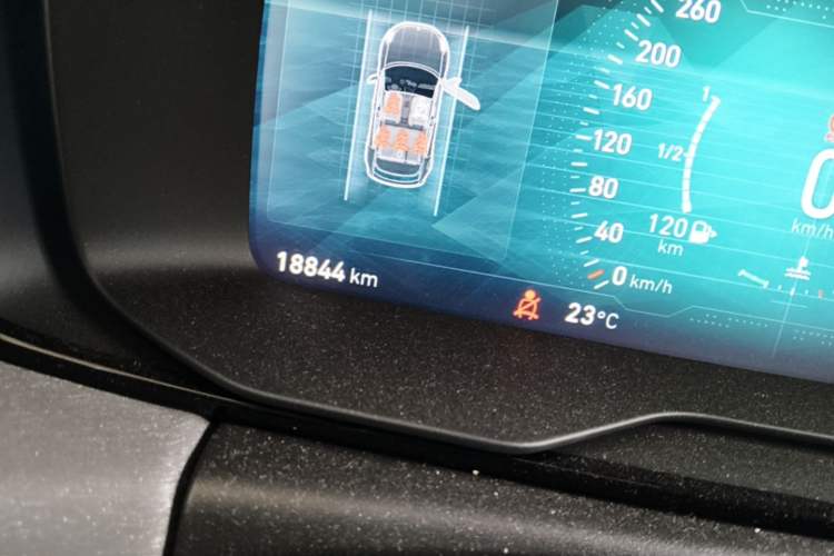 Used Lynk & Co 02 2018 1.5T DCT Two-Wheel Drive Pro Version China V Emission Standard Odometer Close Up
