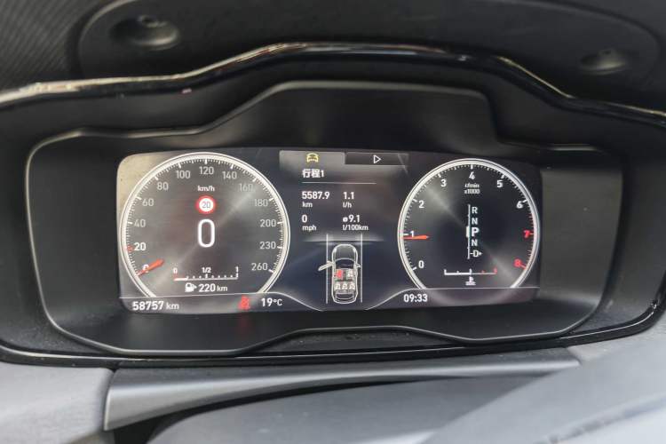 Used Lynk & Co 02 2018 1.5T DCT Two-Wheel Drive Pro Version China V Emission Standard Odometer Close Up
