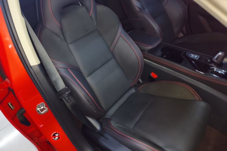 Used Lynk & Co 02 2018 1.5T DCT Two-Wheel Drive Pro Version China V Emission Standard Right Front Seat