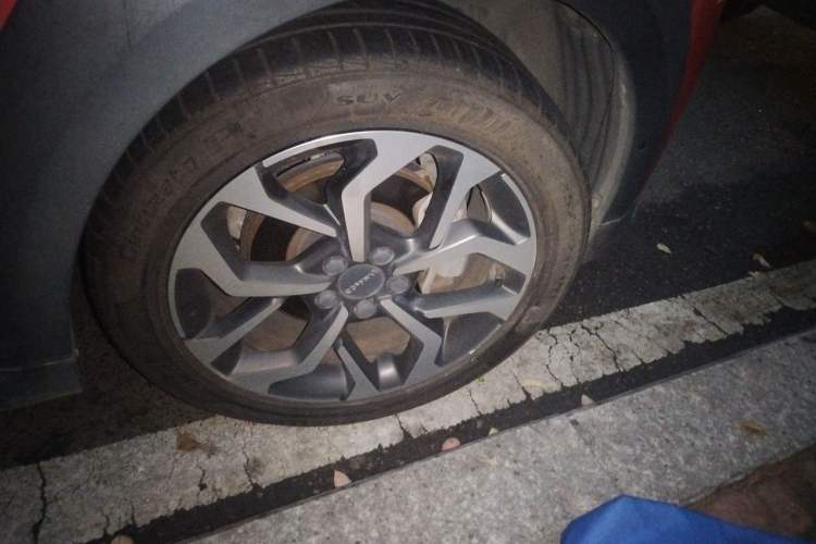 Used Lynk & Co 02 2018 1.5T DCT Two-Wheel Drive Pro Version China V Emission Standard Right Front Wheel Hub
