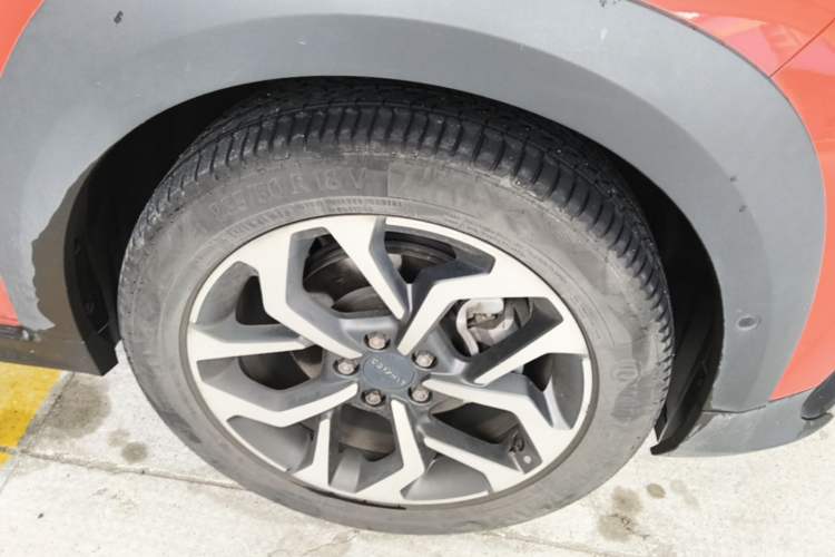 Used Lynk & Co 02 2018 1.5T DCT Two-Wheel Drive Pro Version China V Emission Standard Right Front Wheel Hub